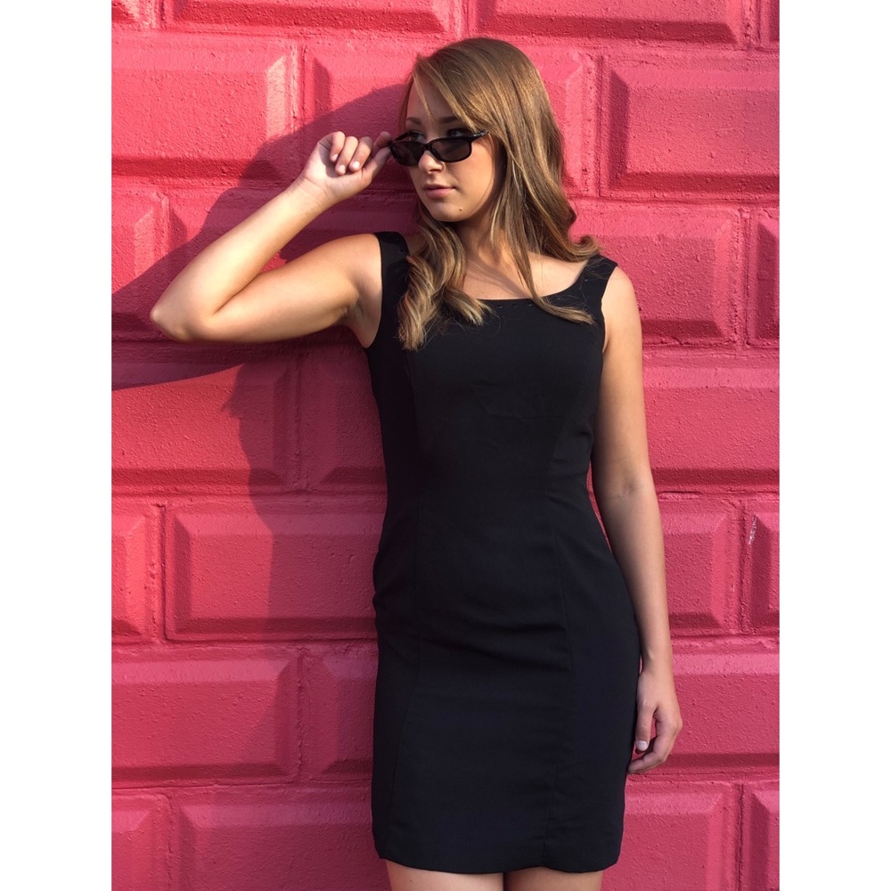 Vintage 90s little black dress